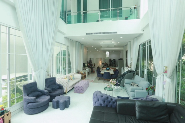 [ให้เช่า] FOR RENT SARIN PARK PRACHANUKUL / 4 bedrooms 4 bathrooms / 132 Sqw. 500 Sqm. **250,000** CLOSE TO MRT WONGSAWANG