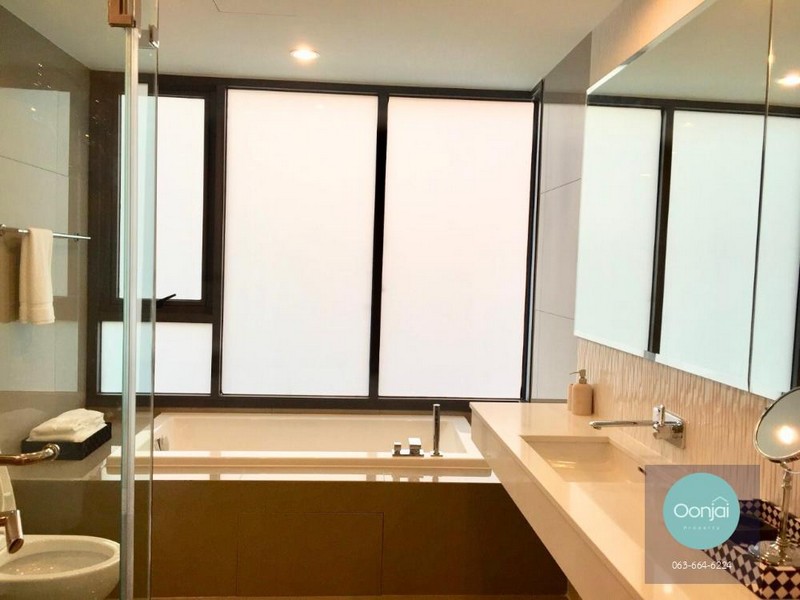 For Rent Rhythm Sukhumvit 42 size 77.93 sqm. 2 Bed 2 Bath 19th Floor near BTS Ekkamai – OJ_132_RT42