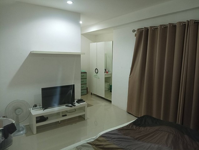 For Rent : Kohkaew, 2-Story Townhome, 3 Bedrooms 3 Bathrooms