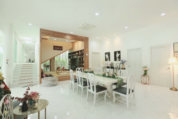 [ให้เช่า] FOR RENT SARIN PARK PRACHANUKUL / 4 bedrooms 4 bathrooms / 132 Sqw. 500 Sqm. **250,000** CLOSE TO MRT WONGSAWANG