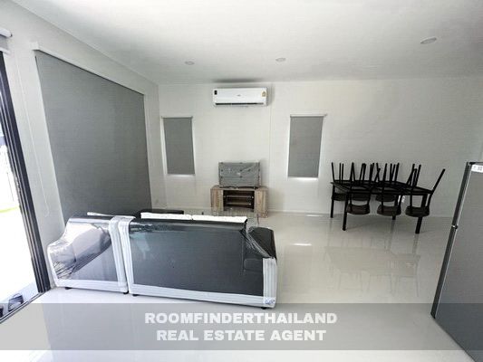 [ให้เช่า] FOR RENT LAKE SERENE RAMA 2 / 4 bedrooms 3 bathrooms / 36 Sqw. 136 Sqm. **25,000** CLOSE TO NORWICH INTERNATIONAL SCHOOL