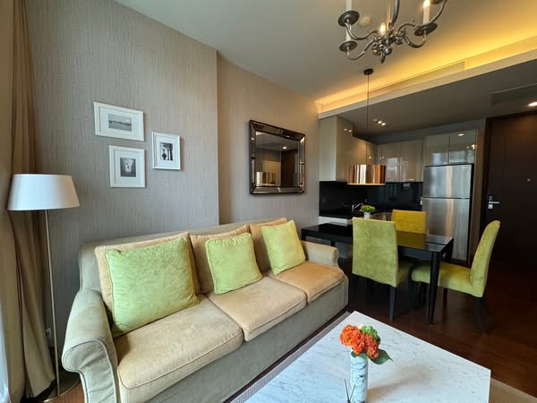 Quattro by Sansiri Bangkok condo for rent 1 bedroom with full furnishings located in the heart of vibrant Thonglor and just steps from Marché Thonglor shopping mall with shuttle access to BTS Thong Lor.