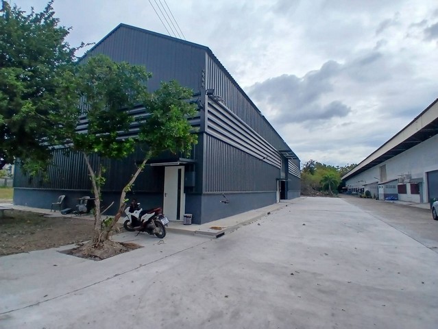 WAN6803ให้เช่าโกดังเหมาะเก็บสินค้า ทำไลน์สดออนไลน์ WAREHOUSE FOR RENT รถใหญ่เข้าได้ ใกล้มอเตอร์เวย์ ห้วยกะปิ ชลบุรี