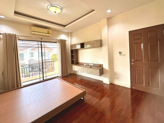 [ให้เช่า] FOR RENT SETTHASIRI WONGWAEN – SUKHAPIBAN 2 / 3 bedrooms 3 bathrooms / 68 Sqw. 200 Sqm. **45,000** CLOSE TO SUAN SIAM AMAZING PARK