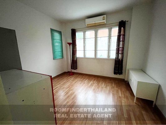 [ให้เช่า] FOR RENT RATIROM FIFTH RATCHAPHRUEK – PINKLAO / 4 bedrooms 3 bathrooms / 50 Sqw. 180 Sqm. **30,000** CLOSE TO CENTRAL WESTVILLE