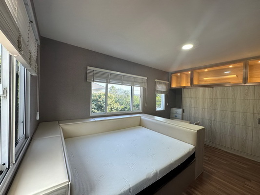 [ให้เช่า] FOR RENT THE PLANT RAMA 9 – WONGWAEN 2 / 3 bedrooms 2 bathrooms / 63 Sqw. 180 Sqm. **38,000** CLOSE TO SUVARNABHUMI AIRPORT