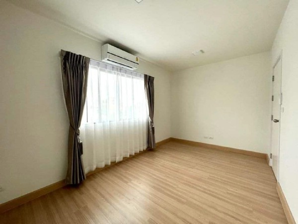 ให้เช่าทาวน์โฮม 3 ชั้น 3 ห้องนอน The Connect UP 3 ลาดพร้าว พลับพลา เขตวังทองหลาง