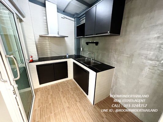 [ให้เช่า] FOR RENT GOLDEN TOWN SATHORN / 4 bedrooms 3 bathrooms / 20 Sqw. 122 Sqm. **22,000** CLOSE TO BTS WUTTAKAT