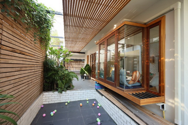 [ให้เช่า] FOR RENT DETACHED HOUSE CHOKCHAI 4 / 3 bedrooms 3 bathrooms / 70 Sqw. 300 Sqm. **70,000** CLOSE TO PAOLO HOSPITAL CHOKCHAI 4