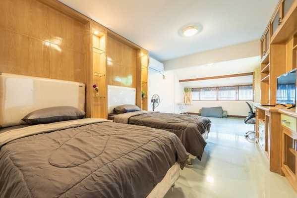 [ให้เช่า] FOR RENT RAJATINNAMAI VILLAGE PHAHONYOTHIN 59 / 4 bedrooms 3 bathrooms / 30 Sqw. 220 Sqm. **40,000** JUST 2 MIN FROM SKYTRAIN PHAHONYOTHIN 59 STATION