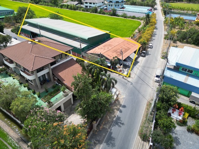 รง. โรงงาน ลำโพ บางบัวทอง 1 ไร่ 0 Ngan 0 Square Wah 2นอน2Bathroom ไม่ไกลจาก ห่างจากทางหลวงหมายเลข 9 (ถนนกาญจนาภิเษก) เพี