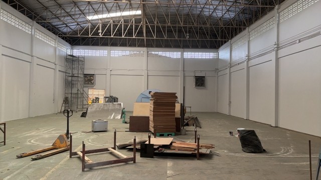 รง. โรงงาน ลำโพ บางบัวทอง 1 ไร่ 0 Ngan 0 Square Wah 2นอน2Bathroom ไม่ไกลจาก ห่างจากทางหลวงหมายเลข 9 (ถนนกาญจนาภิเษก) เพี