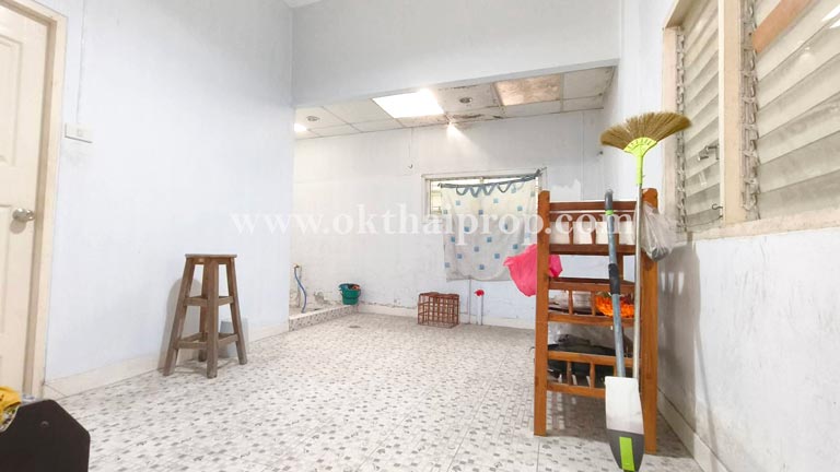 ทาวน์เฮ้าส์ หมู่บ้านนครทองปาร์ควิว2 ถ.บางกรวย-ไทรน้อย จ.นนทบุรี