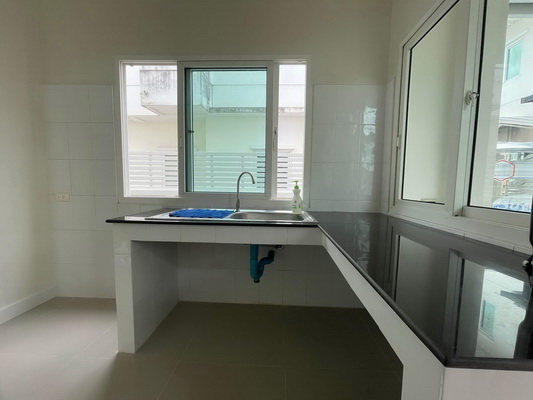 [ให้เช่า] FOR RENT PERFECT PLACE SUKHUMVIT 77 – SUVARNABHUMI / 3 bedrooms 3 bathrooms / 60 Sqw. 200 Sqm. **45,000** CLOSE TO ROBINSON LADKRABANG