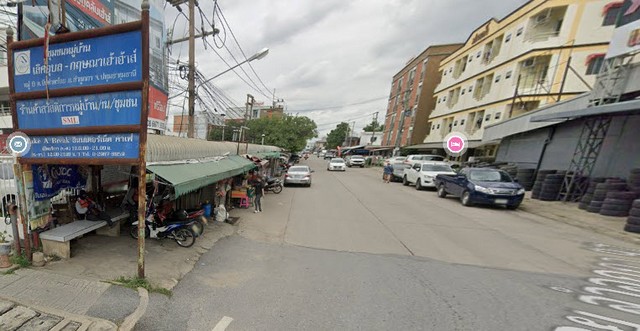 ที่ดิน ที่ดิน ลำลูกกา ซอย 97 พื้นที่ = 80 ตารางวา 0 ngan 0 Rai 2640000 BAHT บรรยากาศร่มรื่น อยู่ในเขตชุมชน และอยู่ห่างถน