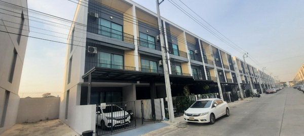 [ให้เช่า] FOR RENT NALIN AVENUE 5 RAMINTRA – MINBURI / 3 bedrooms 3 bathrooms / 20 Sqw. 180 Sqm. **12,000** CLOSE TO MINBURI MARKET