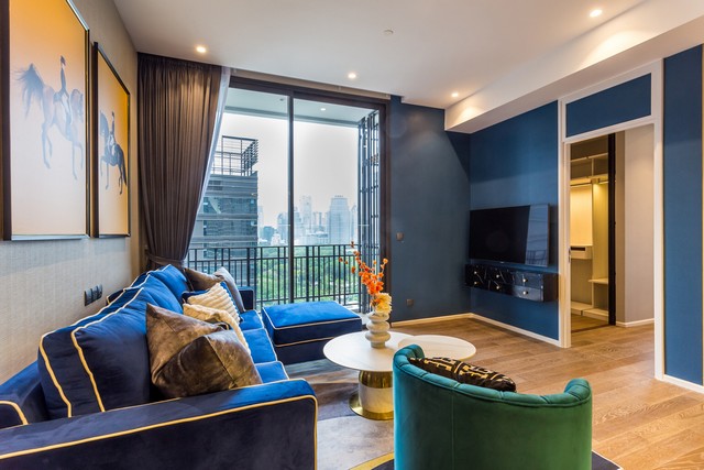 Condo Muniq Langsuan, near Lumpini Park and BTS Chid Lom & Phloen Chit