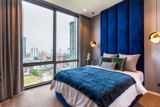 Condo Muniq Langsuan, near Lumpini Park and BTS Chid Lom & Phloen Chit