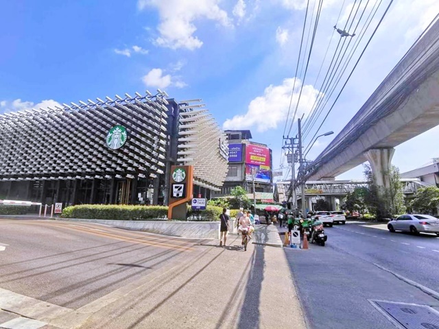 โลตัส สุขุมวิท50 900 ม.BTSบางจาก 308 ม. อาคารพาณิชย์ 4 ชั้น สุขุมวิท89-95 ให้เช่าชั้น 2-4 3นอน รร.นานาชาติเวลส์ 450 ม.