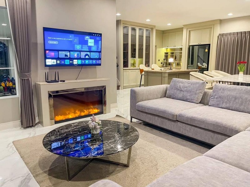 บ้านหรูให้เช่า ใจกลางกรุงเทพฯ ม.นันทวัน รามอินทรา พหลโยธิน50 พร้อมเข้าอยู่ทันที แถมรถไฟฟ้าให้ใช้ขับเล่นในโครงการ – ghd00