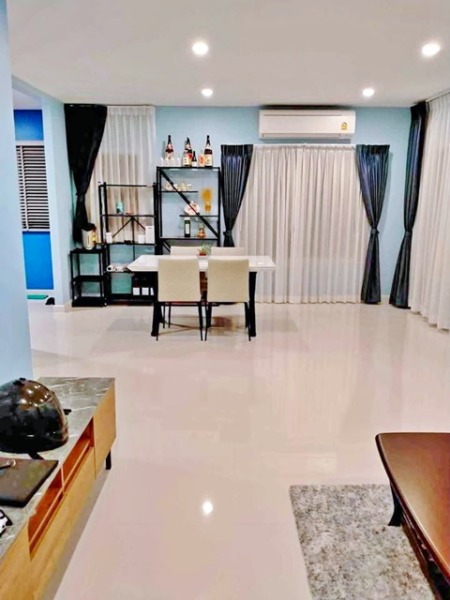 บางปลา รร.สาธิตบางนา 1.1กม. ตลาดบางพลีซิตี้ 2.1 กม.2 ชั้น 55ตร.วา.245ตร.ม. พร้อมเฟอร์ เครื่องใช้ไฟฟ้า 3นอน 3น้ำ รร.นานาช