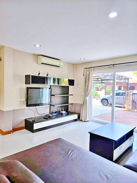 บ้านเดี่ยว 2 ชั้น 63 ตร.วา.MRT บางรักใหญ่ 1.8 กม. ตลาดสดท่าอิฐ 1.3 กม. 250 ตร.ม. รพ.บางบัวทอง 4.1 กม. 3นอน 3น้ำ แหล่งช้อ