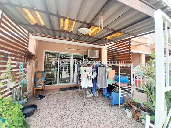ทาวน์เฮ้าส์ หมู่บ้านปริญลักษณ์ไลท์ สามัคคี เมืองนนทบุรี