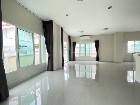 [ให้เช่า] FOR RENT PERFECT PLACE SUKHUMVIT 77 – SUVARNABHUMI / 3 bedrooms 3 bathrooms / 60 Sqw. 200 Sqm. **45,000** CLOSE TO ROBINSON LADKRABANG