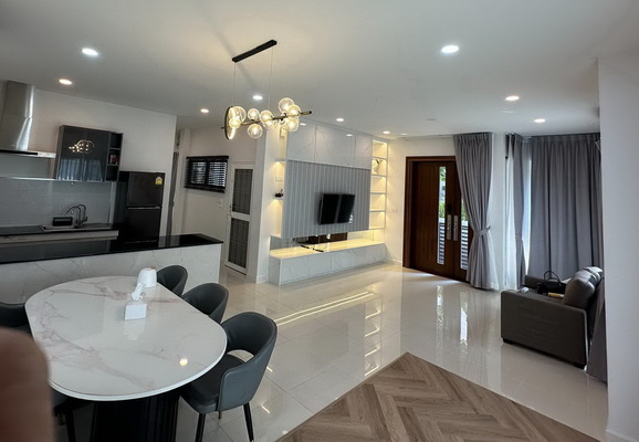 [ให้เช่า] FOR RENT THE CITY EKKAMAI – LADPRAO / 4 bedrooms 5 bathrooms / 56 Sqw. 330 Sqm. **180,000** CLOSE TO TOWN IN TOWN