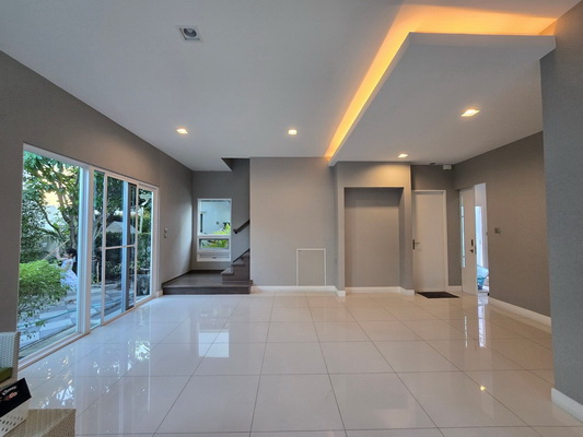 [ให้เช่า] FOR RENT MANTANA ONNUT – WONGWAEN 5 / 4 bedrooms 4 bathrooms / 68 Sqw. 195 Sqm. **60,000** CLOSE TO GEMOPOLIS INDUSTRIAL ESTATE