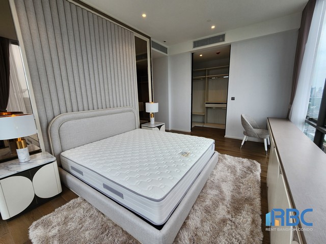 For Rent MUNIQ Langsuan, high rise condo, luxury living next to Lumpini Park