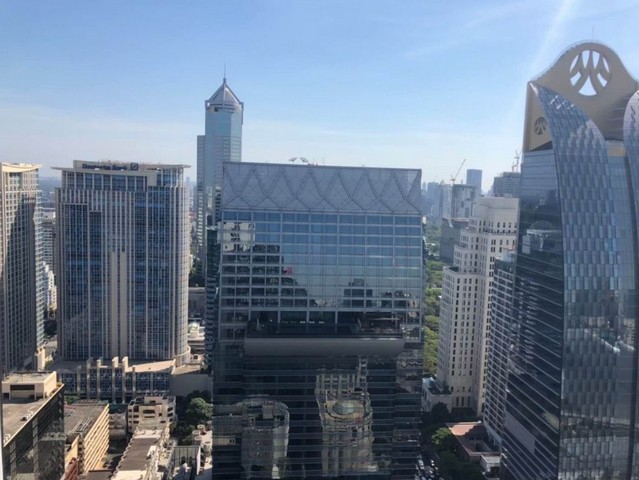 Noble Ploenchit 3 Bedrooms for Rent, near BTS Phloen Chit