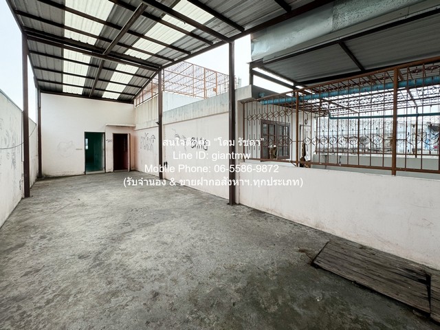 Townhouse ขายตึกแถว 4.5 ชั้น ซ.เพชรเกษม 42 (ใกล้ MRT บางหว้า) 32.3 ตร.ว. 8 ห้องนอนใหญ่ 4 ห้องน้ำ และ 1 จอดรถ (จอดในซอยเพ