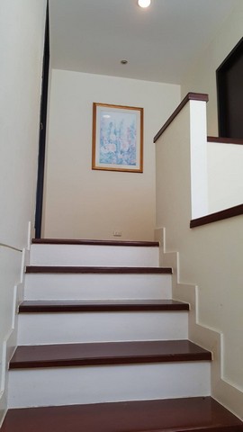 M68ให้เช่าบ้านเดี่ยว 2 ชั้น หมู่บ้านBangkok Villa ใกล้โรงเรียนนานาชาติSISB ใกล้เลียบทางด่วนเอกมัย-รามอินทรา