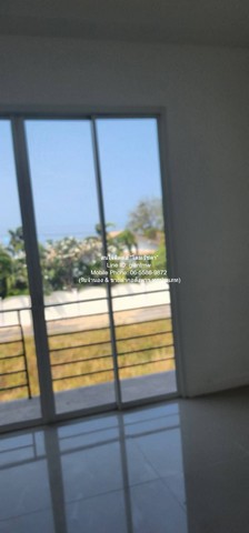 townhome เป็นทาวน์โฮม 2 ชั้น สภาพใหม่ อยู่ในทำเลที่ดี ใกล้สนามบินหัวหิน เหมาะสำหรับผู้ที่ต้องการบ้านพักอาศัยที่อยู่ท่ามก
