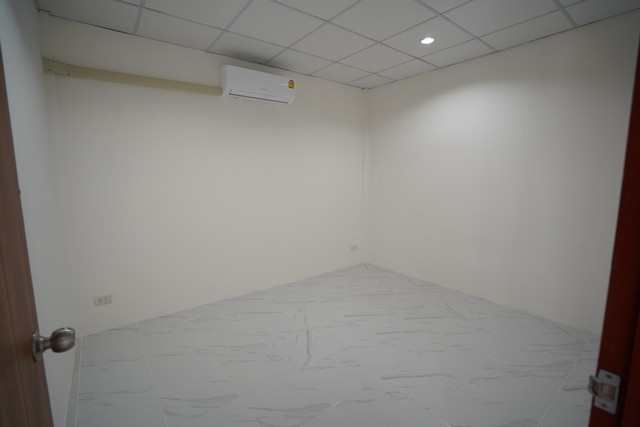 M68ให้เช่าบ้านเดี่ยว ชั้นเดียว เหมาะทำHome Office ย่านนวลจันทร์ ใกล้เลียบทางด่วน