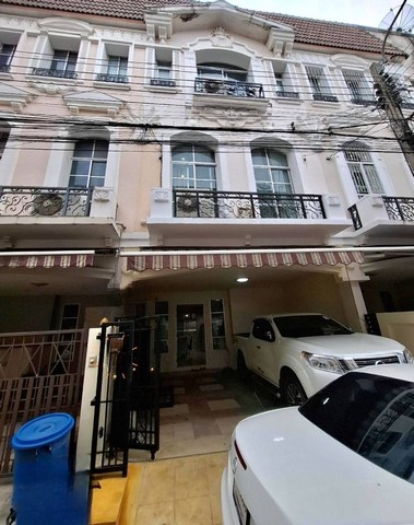 ให้เช่าบ้านกลางเมือง3ชั้น25ตรว.ถนนกำแพงเพชร/รัชวิภา ใกล้ BTSวัดเสมียนนารี