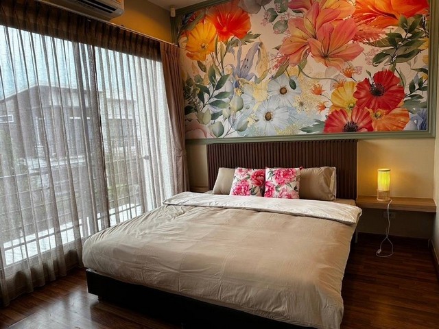 ให้เช่า บ้านเดี่ยว2ชั้น สไตล์โมเดิร์น 56ตรว. อยู่ถ.เฉลิมพระเกียรติ ร.9 ใกล้ซีคอนสแควร์