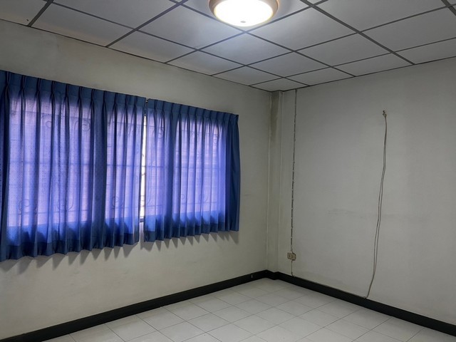 For Rent ทาวโฮม3ชั้น หมู่บ้านเอกนคร ใกล้ห้าแยกวัชรพล