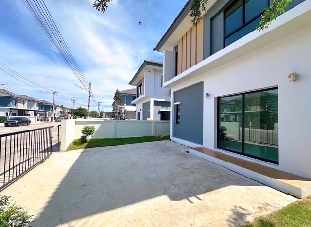 ให้เช่า บ้านเดี่ยว2ชั้น+ บ้านใหม่ CPN Ville2 มีพื้นที่ด้านข้าง 60ตรว.อยู่ถนน วงแหวน ลำลูกกา ใกล้ตลาดชัชวาล