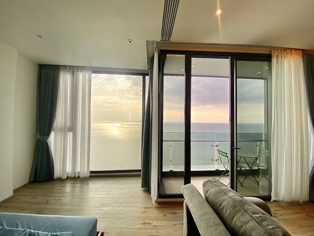 Arom Wongamat beach Living Area 47 Sq.m Living Area 47 Sq.m