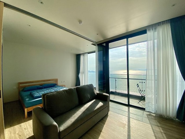 Arom Wongamat beach Living Area 47 Sq.m Living Area 47 Sq.m