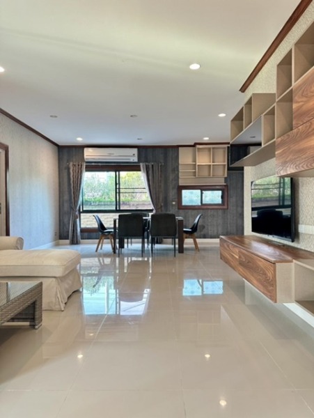 หลังใหญ่สุด หลังมุม คฤหาสน์หรู 2 ชั้น รพ.ปากเกร็ด2 350 ม.ติดถนน345 6นอน รร.นานาชาติดีบีเอส 5 กม. 110 ตร.ว.361 ตร.ม. 6น้ำ