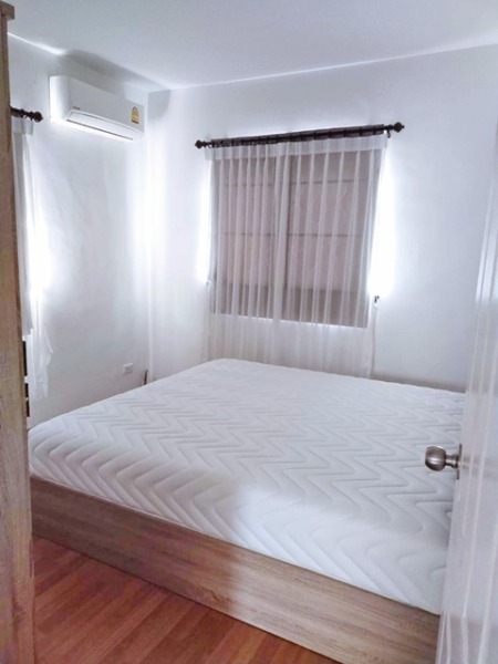 บ้านเดี่ยว 2 ชั้น 52 ตร.วา ตลาดเมืองมาบตาพุด 4.1 กม. .บ้าน พร้อมเฟอร์ เครื่องใช้ไฟฟ้าครบ 3นอน บ้านสวย น่าอยู่ สภาพดี