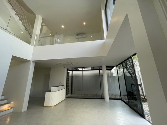 [ให้เช่า] FOR RENT ARKIN VIBHAVADI / 3 bedrooms 4 bathrooms / 41 Sqw. 270 Sqm. **100,000** NEW CORNER HOUSE. CLOSE TO DONMUANG AIRPORT