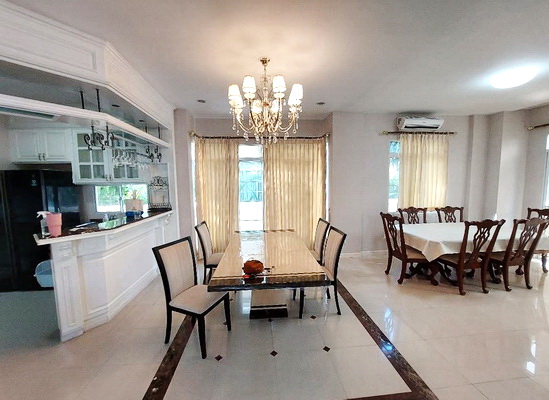 [ให้เช่า] FOR RENT LADAWAN RAMINTRA KM.2 / 3 bedrooms 3 bathrooms / 90 Sqw. 220 Sqm. **65,000** CLOSE TO SKYTRAIN LAT PLA KHAO STATION
