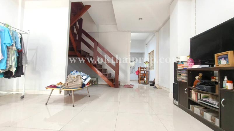 ทาวน์เฮ้าส์ หมู่บ้านนครทองปาร์ควิว2 ถ.บางกรวย-ไทรน้อย จ.นนทบุรี