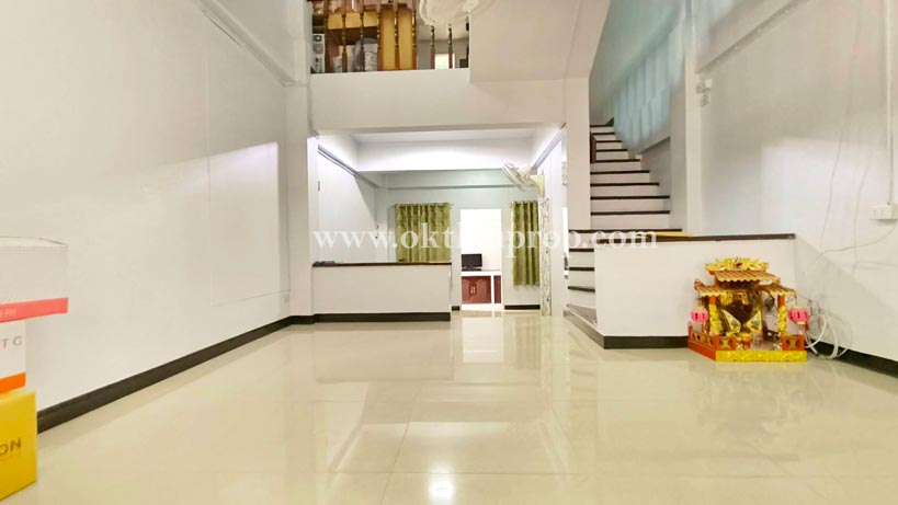 ทาวน์เฮ้าส์ หมู่บ้านบัวทองธานี บางบัวทอง นนทบุรี