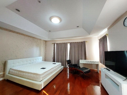 [ให้เช่า] FOR RENT LADAWAN RAMINTRA KM.2 / 3 bedrooms 3 bathrooms / 90 Sqw. 220 Sqm. **65,000** CLOSE TO SKYTRAIN LAT PLA KHAO STATION