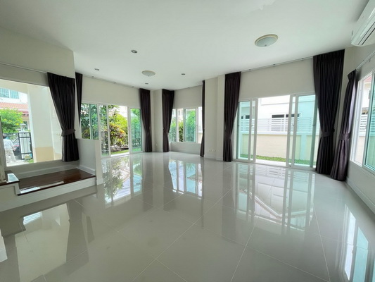 [ให้เช่า] FOR RENT PERFECT PLACE SUKHUMVIT 77 – SUVARNABHUMI / 3 bedrooms 3 bathrooms / 60 Sqw. 200 Sqm. **45,000** CLOSE TO ROBINSON LADKRABANG